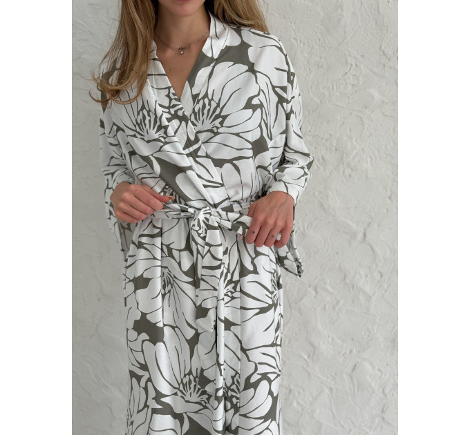 Kimono viscose robe with flowers 