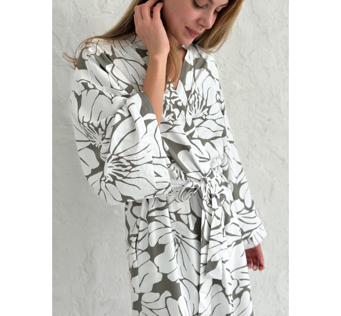 Kimono viscose robe with flowers 